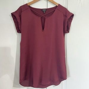 Express short sleeved top w deep v neck NWOT ♥️